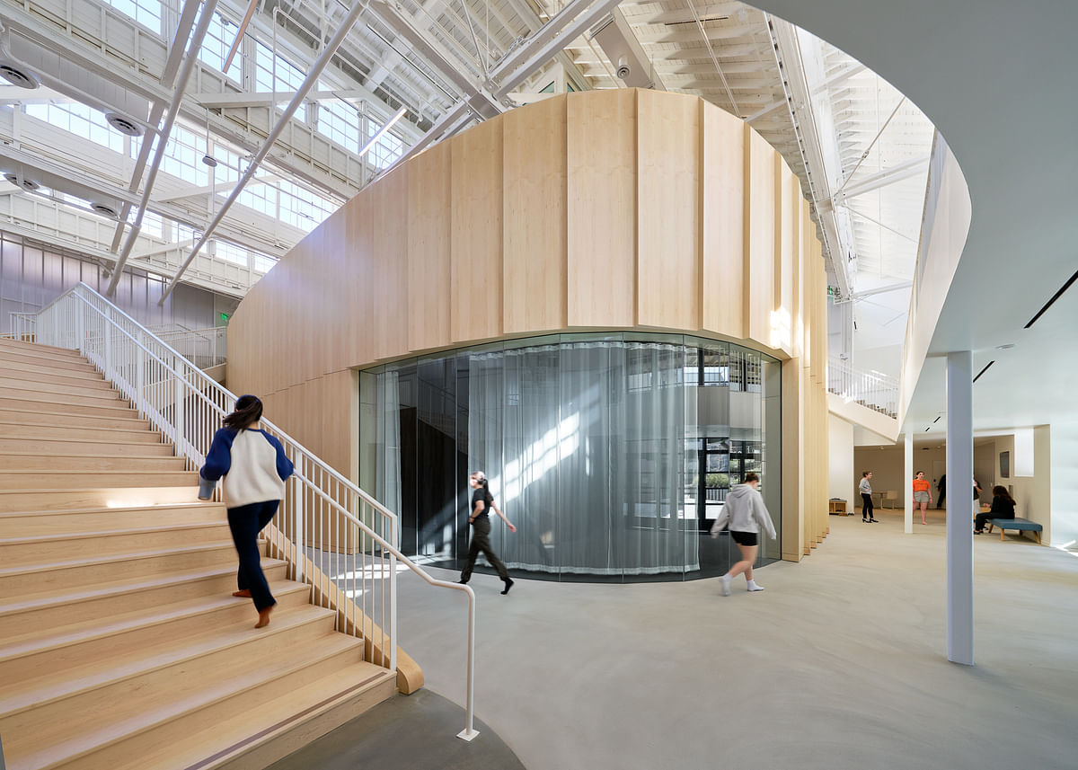 Sandi Simon Center for Dance, Chapman University by Lorcan O'Herlihy Architects [LOHA]