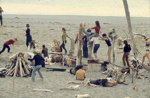 Anna and Lawrence Halprin, Experiments in Environment workshop, ca 1968. Image: Lawrence Halprin Collection, The Architectural Archives, University of Pennsylvania. 