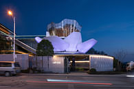 Dynamic Architecture with Overall Mobility: Lotus by the Xiangjiang River in Changsha