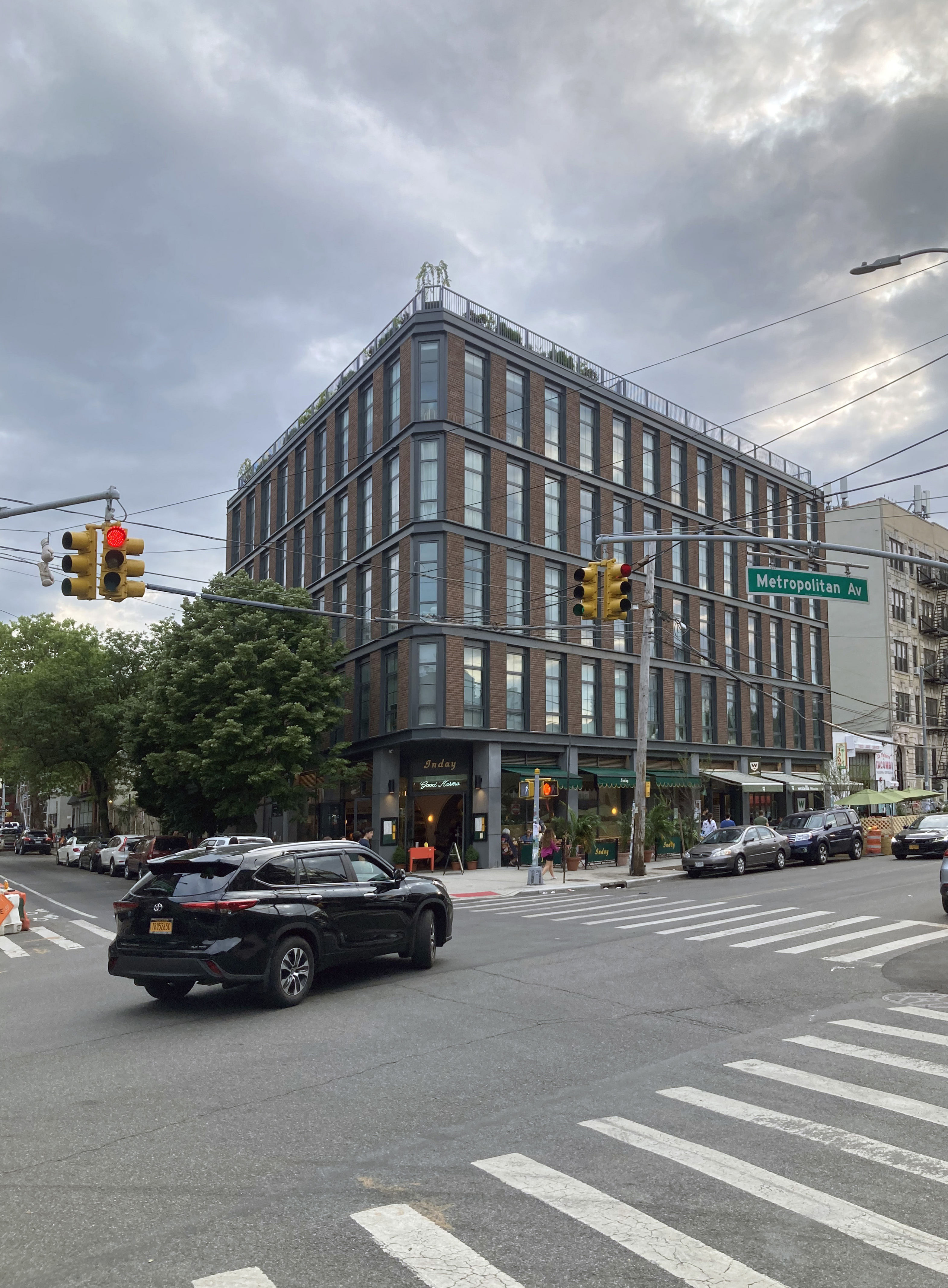 yamagisisann　　　　　　　　　　BARNEYS NEWYORK BARNEYS NEW YORK-MADISON AVENUE - CLOSED - Updated July 2025