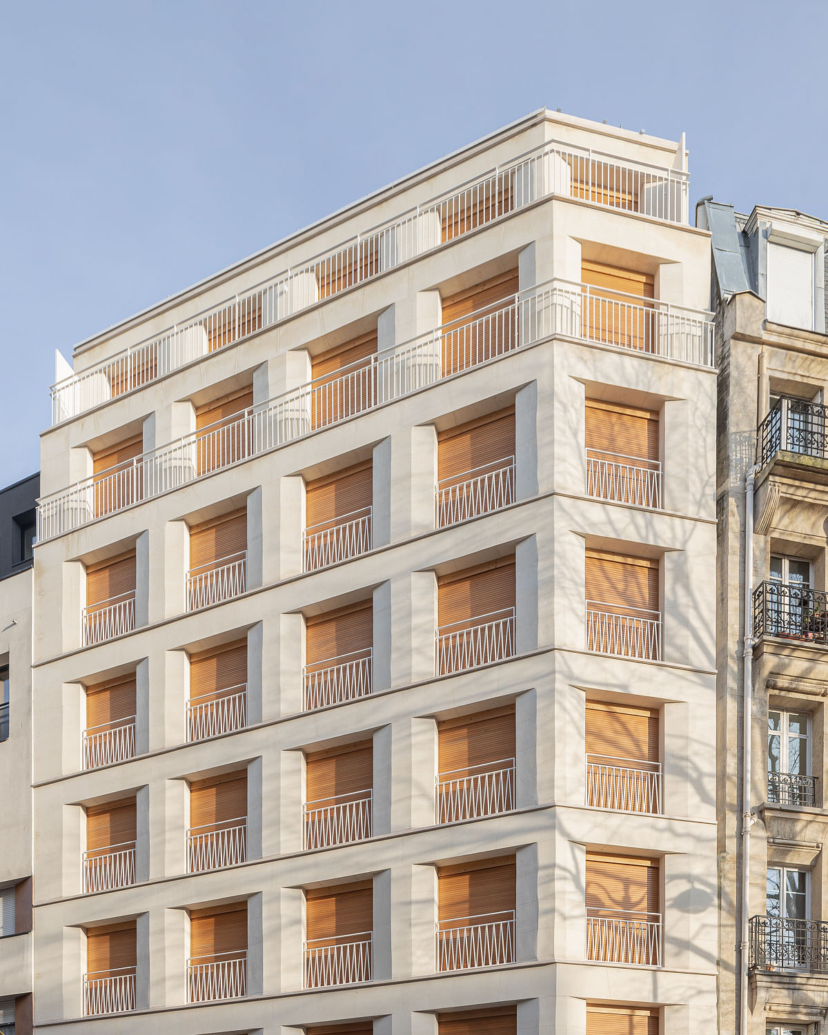 Pradrier 15 Housing Units by mobile architectural office