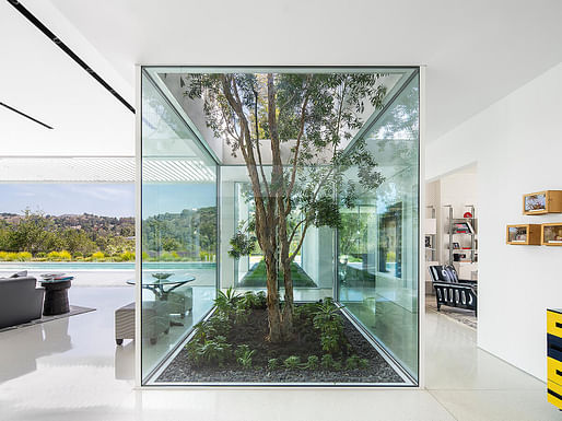 Getty View Residence by Abramson Architects. Photo: Caryn Waechter.