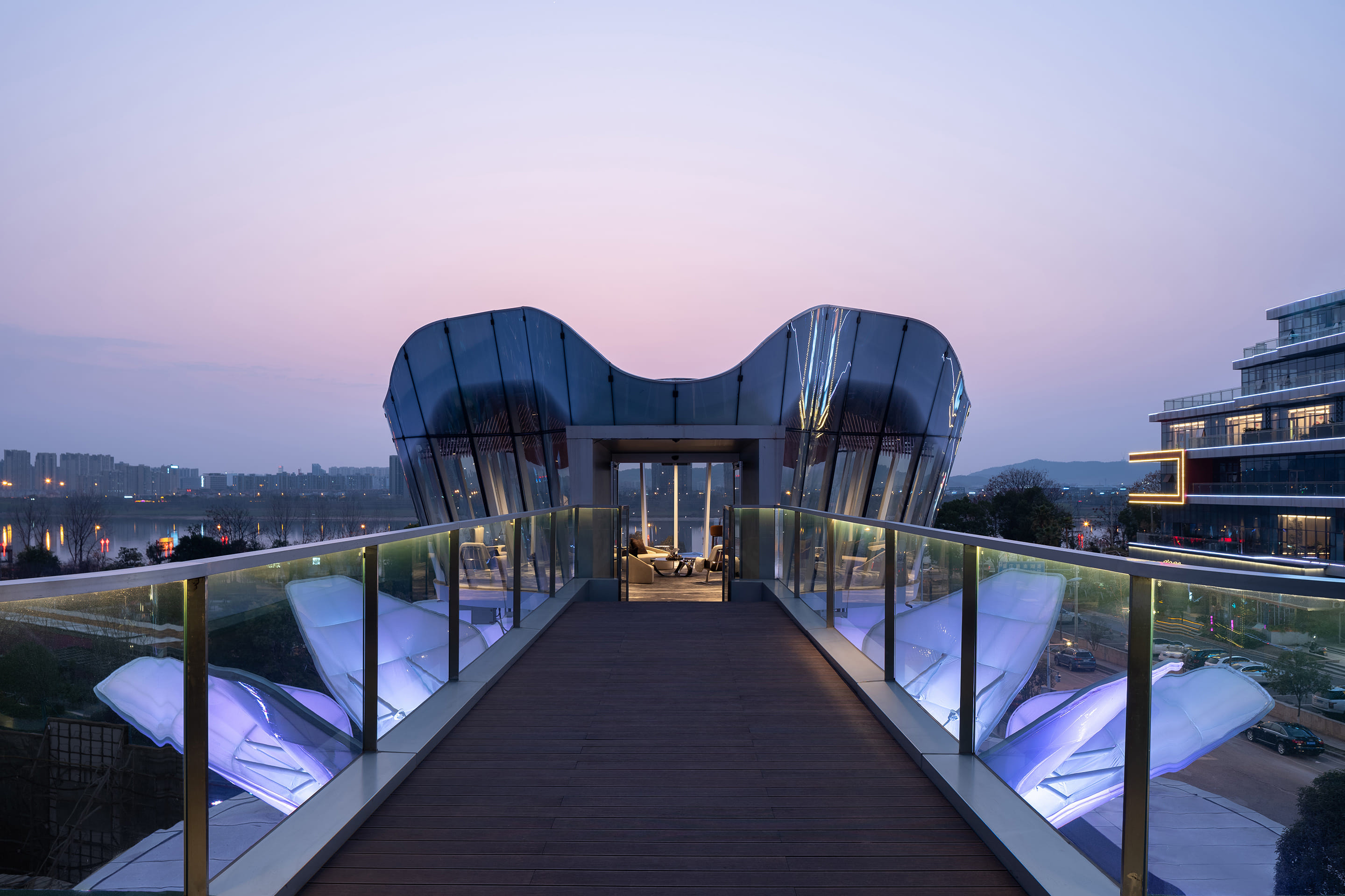 Dynamic Architecture with Overall Mobility: Lotus by the Xiangjiang River in Changsha | line+ - Vimarsana News