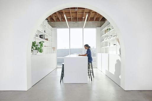 Cypress Studio by Laney LA. Winner of the AIA Long Beach South Bay Award. Image © Madeline Tolle
