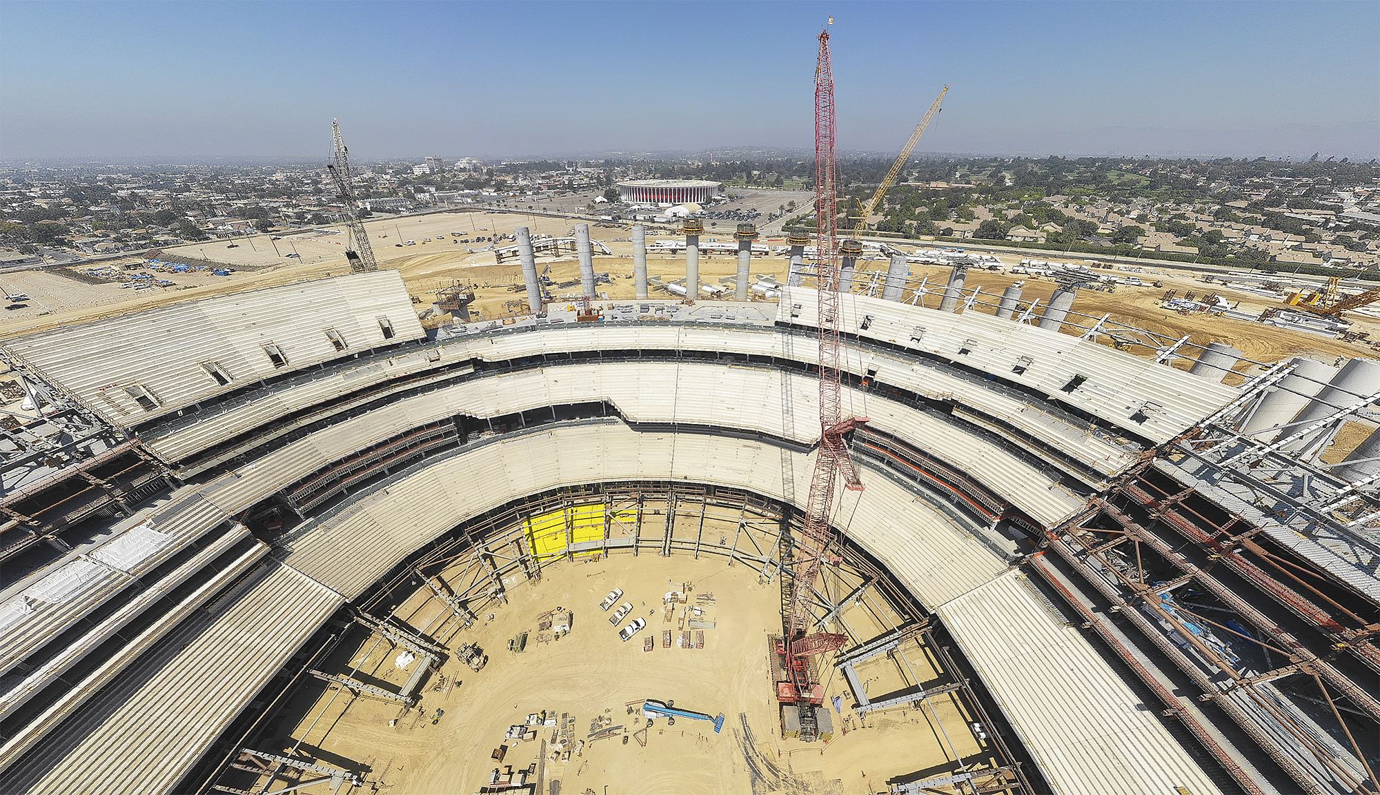 Construction update on L.A.'s new gigantic football stadium | News 