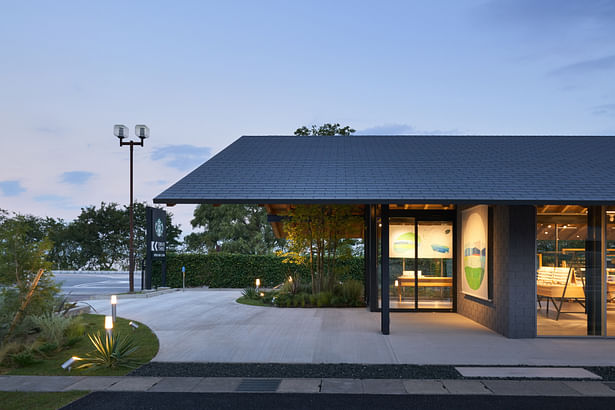 Design：Tadashi Hirai Design Studio Photo：Daichi Ano