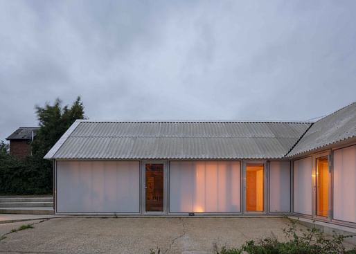 ​The Old Byre in the United Kingdom​ by Gianni Botsford Architects. Image: Schnepp Renou