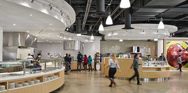 Upper level servery and juice bar.