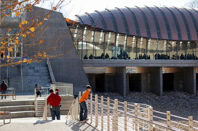 Crystal Bridges Museum of American Art photo by Steve Hebert for The New York Times