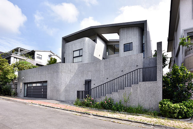 “House S” in Hsinchu, Taiwan by Yuan Architects. Te-Fan Wang, Wenyuan Peng, Stephen Liao.