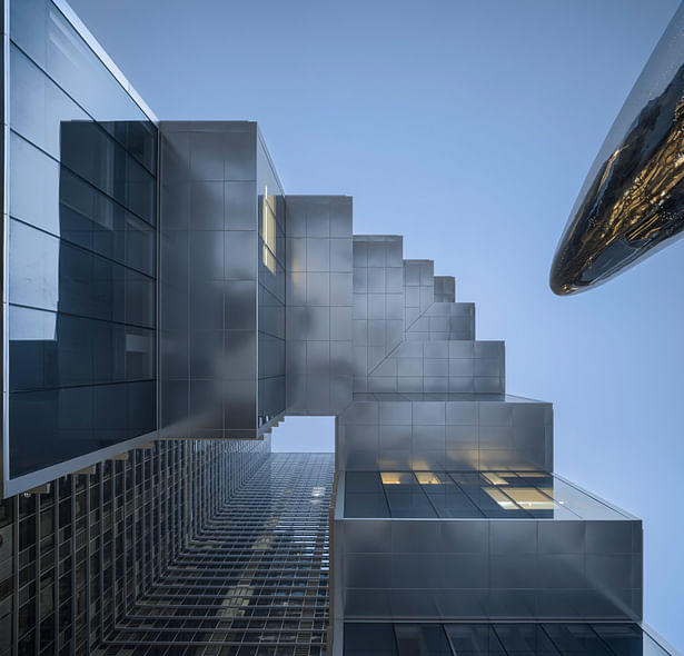 View up towards the Overhanging © YAO Li