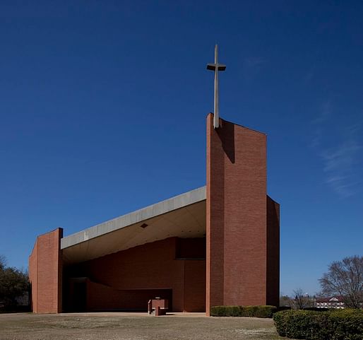 Tuskegee University Chapel. Designed by Paul Rudolph with Fry and Welch as architects of record. (Public Domain).