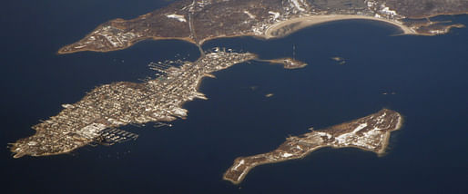 Aerial view of Hart Island (right). Image courtesy of Wikimedia Commons / Doc Searls.