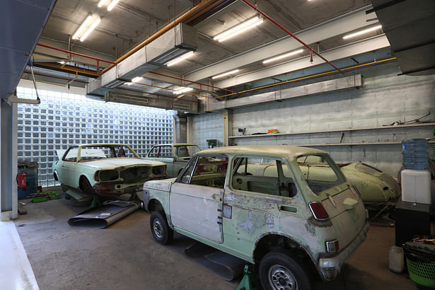 Interior of body work room Image © Eric Dinardi