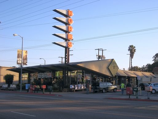 The landmarked Norms Restaurant on La Cienega Boulevard in Los Angeles. Image: Minnaert/Wikimedia Commons (CC BY-SA 3.0) 