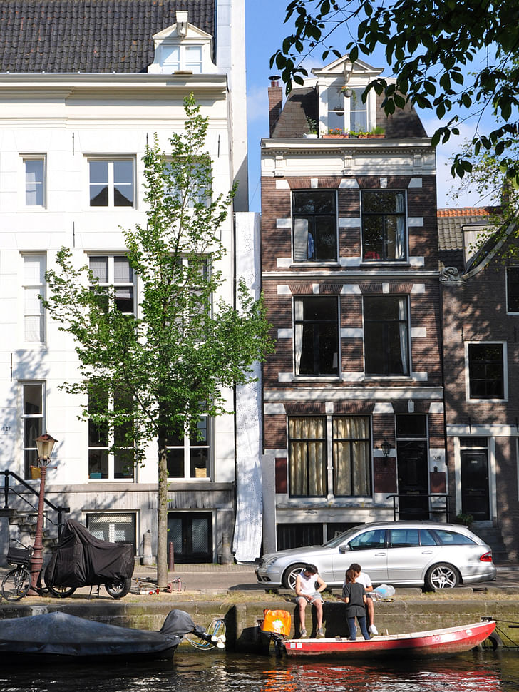 Tussen-ruimte #1, Herengracht 127-129. Photo: Office Jarrik Ouburg