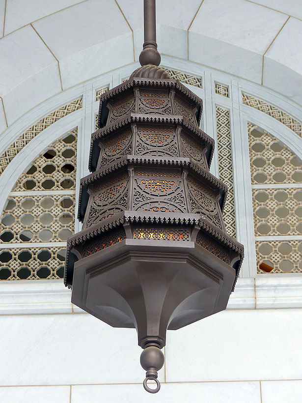 Heavy Ceiling Decorative Lighting Ornament