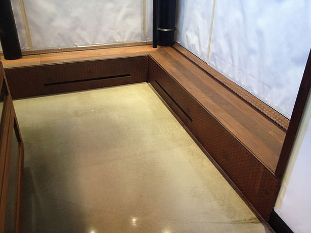 Interior diamond plate base seating