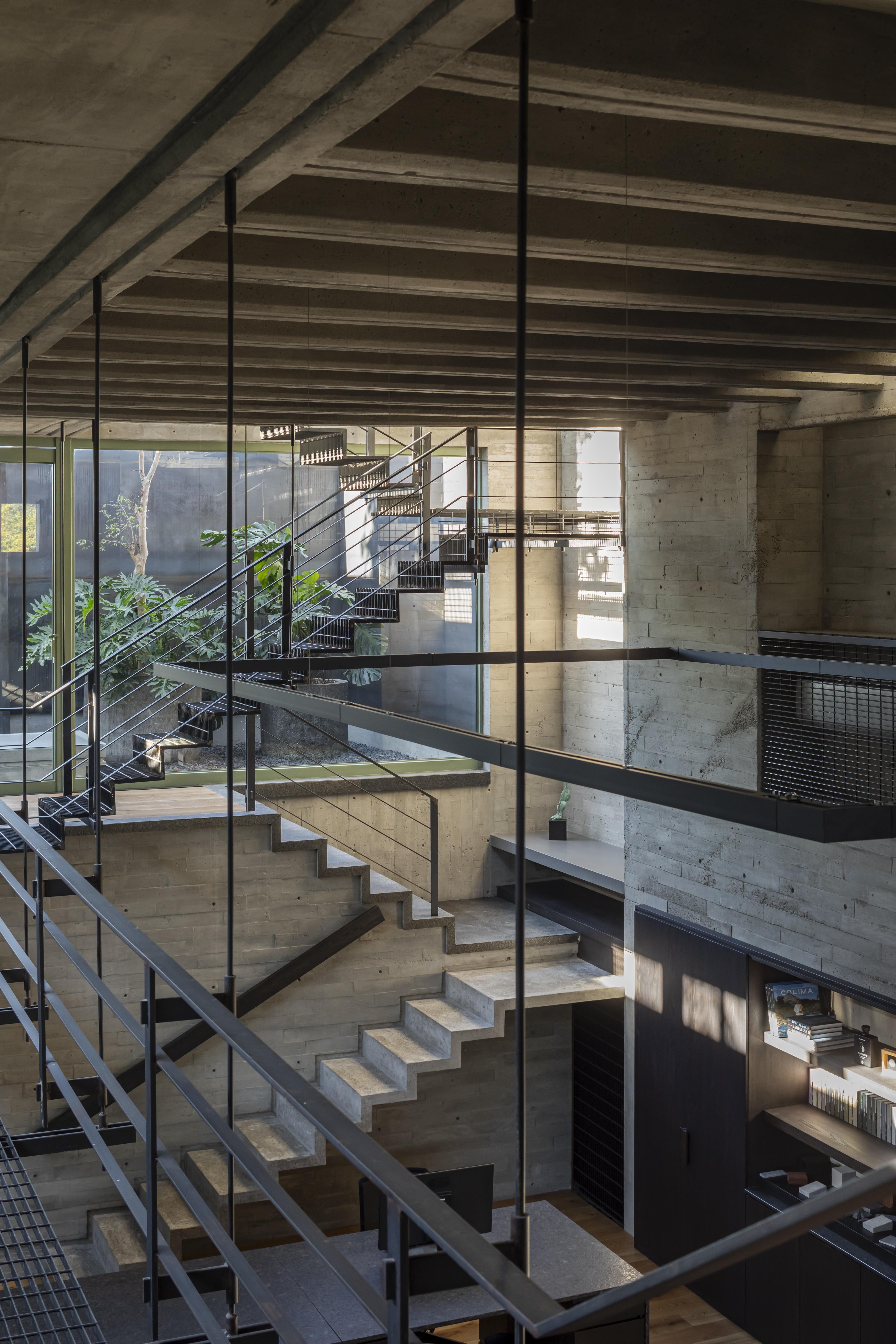 Step inside Di Frenna Arquitectos' self-designed studio and workshop in Mexico
