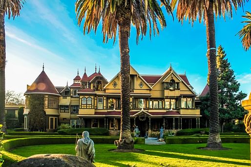 Winchester House. Image by Egor Shitikov from Pixabay