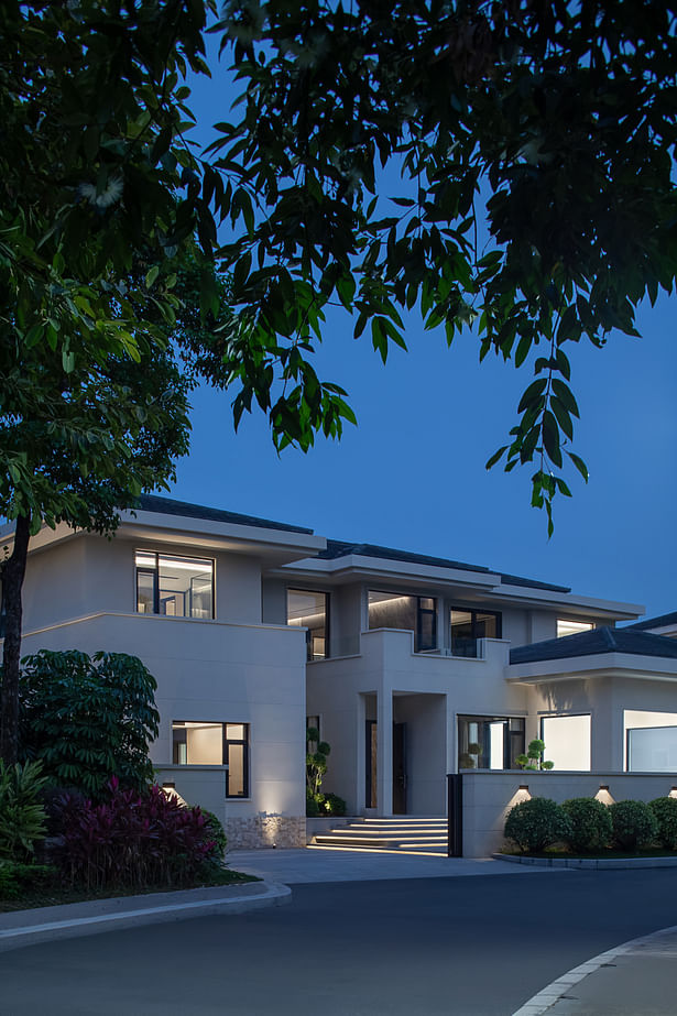 Night view of the villa