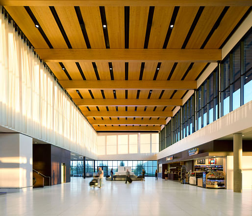 Fort McMurray International Airport by mcfarlane biggar architects + designers. Image: Ema Peter. 
