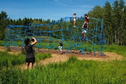 “Le rocher très percé” by Humà Design [Stéphanie Cardinal, designer, Olivier Laplante-Goulet multidisciplinary designer and Lorelei L’Affeter, artiste] and Vincent Lemay, landscape architect. Photo: Martin Bond.