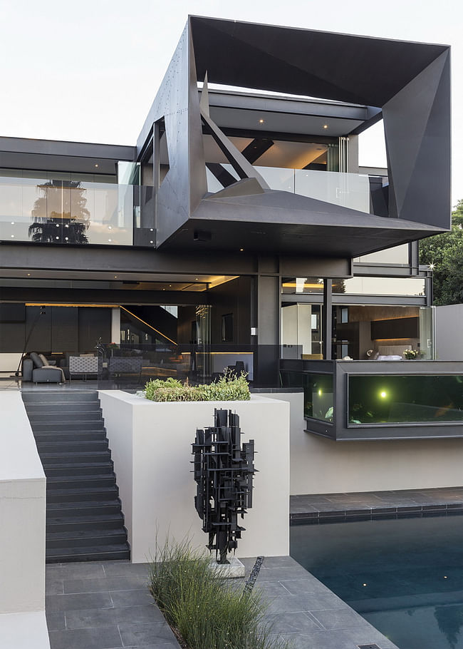 Kloof Road House in Johannesburg, South Africa by Nico van der Meulen Architects