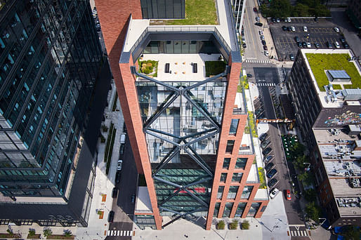 SOM's 800 Fulton Market in Chicago employs an assortment of smart building systems that promote wellness, sustainability, and energy efficiency. Photo © Dave Burk | SOM