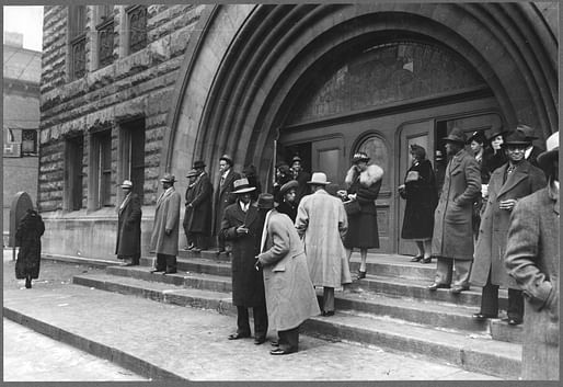 Easter Sunday at Pilgrim Baptist Church (c. 1941), photo by Lee Russell (courtesy of Library of Congress). Courtesy of Harvard GSD.