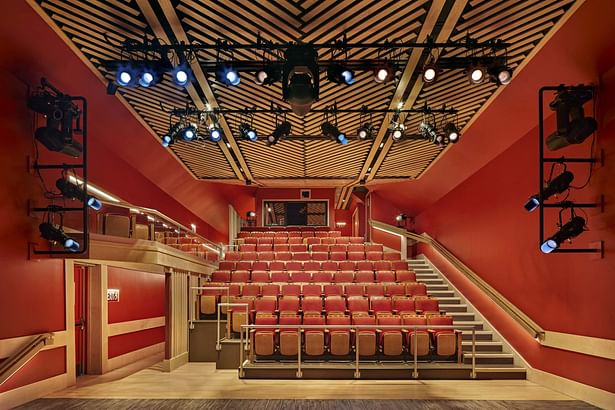 Legacy Theatre house seating ©Robert Benson Photography 