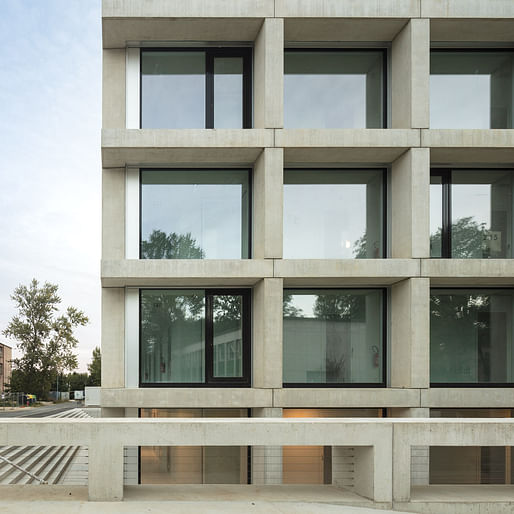 Institut des Sciences Moléculaires d’Orsay (ISMO) by KAAN Architecten, located in Orsay, FR. © Fernando-Guerra