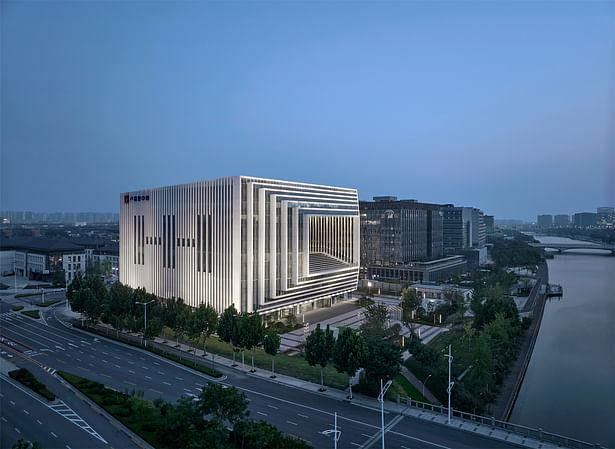 night view of Longhu International Center ©ZHANG Yong