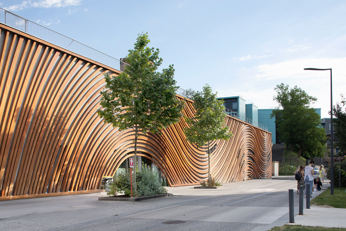 Grand Paris Swimming Pool and Wellness Center Issy les Moulineaux ...