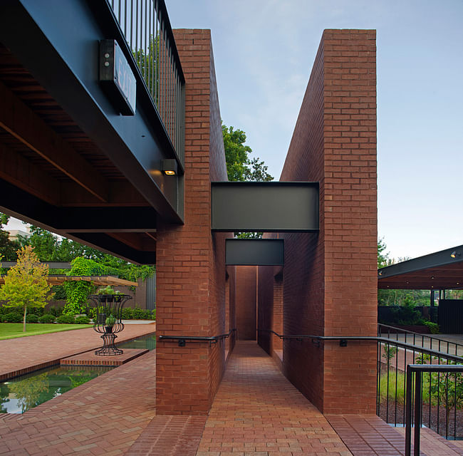 Merit Award - Ships of the Sea Maritime Museum North Garden, Savannah, GA by Daniel E. Snyder Architect P.C. Photo courtesy of Daniel E. Snyder Architect