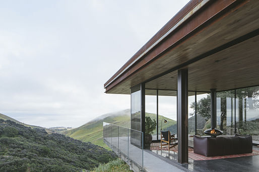 Off-Grid Guesthouse on the Central California Coast by ANACAPA and Willson Design; Photo: Erin Feinblatt