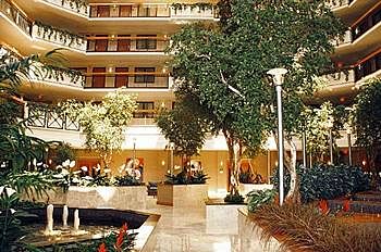 Embassy Suites - Atrium