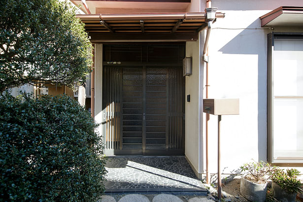 The entrance door view from the street