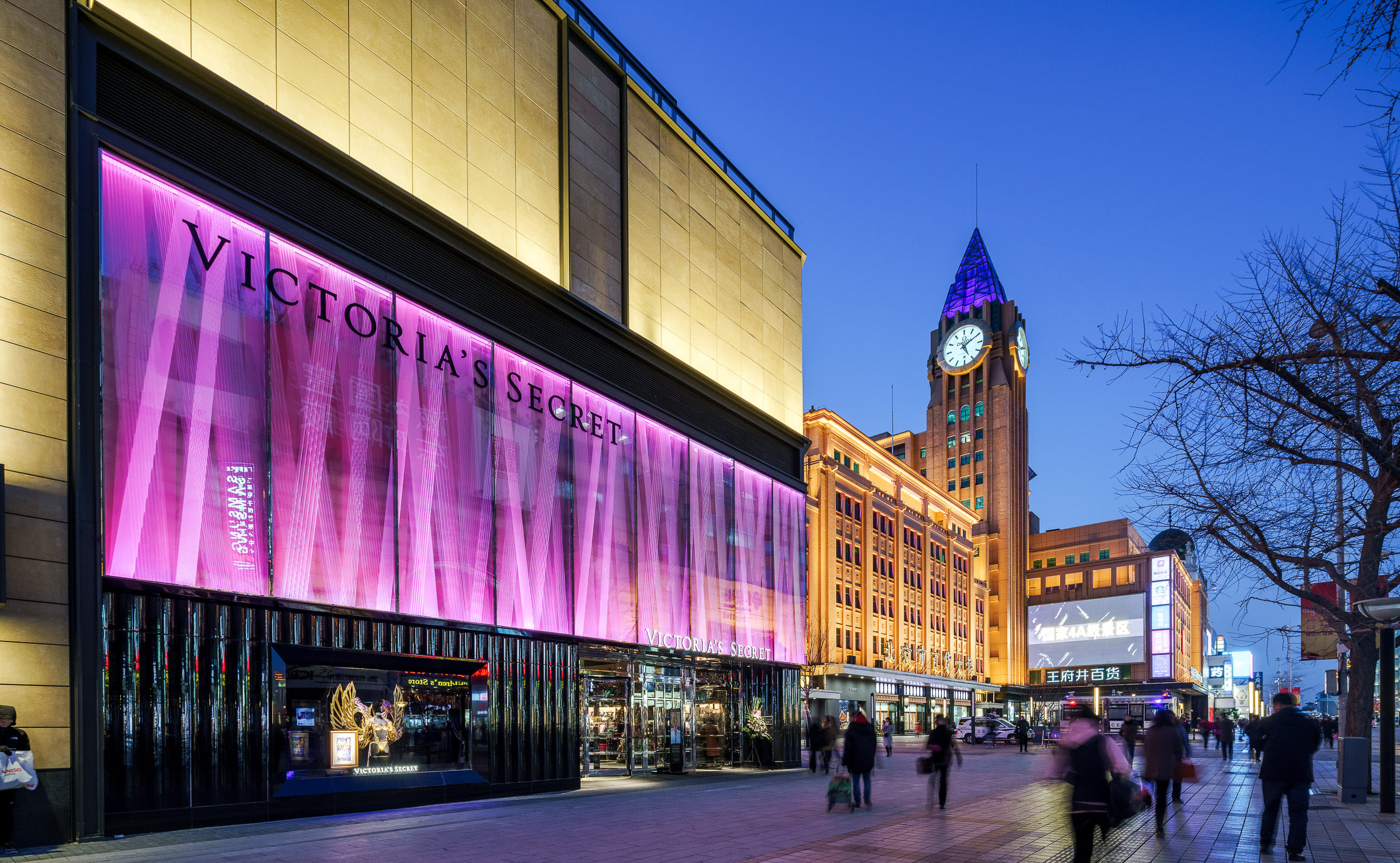 Victoria's Secret Flagship Stores | Seth Powers Photography