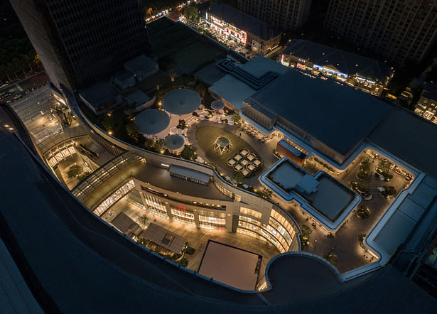 A panoramic view of the garden from above the city ©Nancy Studio