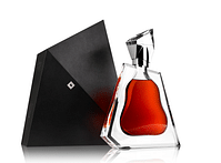 Daniel Libeskind toasts Hennessy's namesake with new crystal decanter design