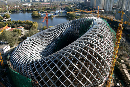 Phoenix International Media Center’s construction (Photo: CRIENGLISH.com/William Wang)