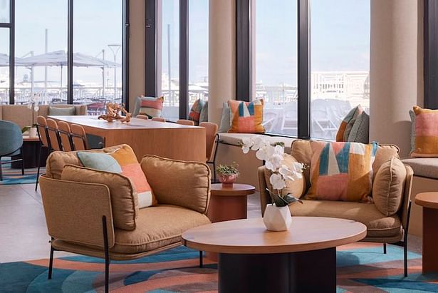 Inspired by its location at the intersection of Miami’s downtown arts & design districts, the new interiors of Miami Marriott Biscayne Bay are a beautifully composed convergence of Miami street art, Art Deco architecture, and the legendary sunrises and sunsets of Miami (credit: Noah Webb)