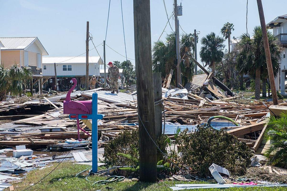 Hurricanes fueled decline in construction spending last month