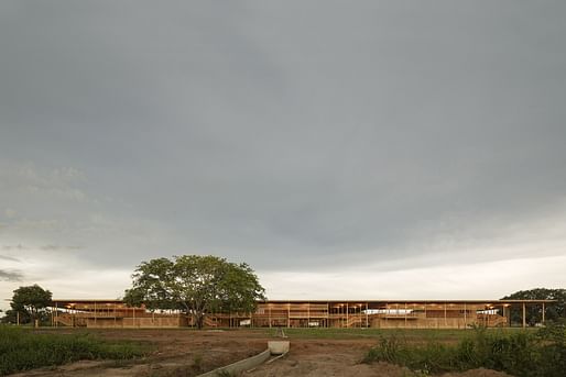 Children Village in Formoso do Araguaia, Tocantins, Brazil by Aleph Zero + Rosenbaum. Photo: Leonardo Finotti.