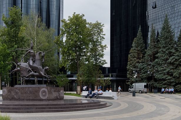 In the center of the quarter is located the sculpture “Karakuz”, created by an artist Dashi Namdakov.