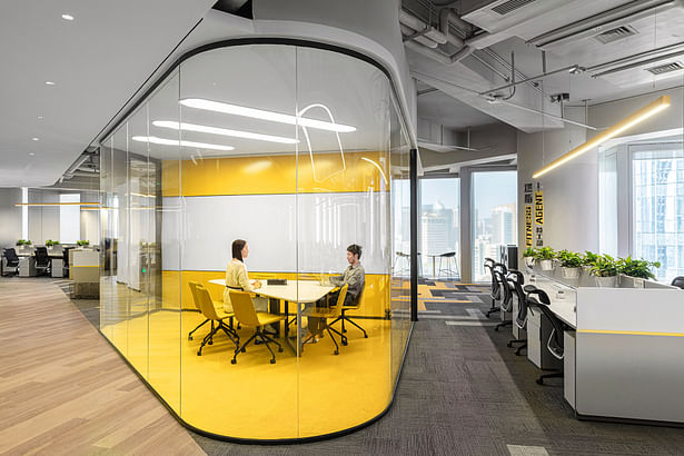 Vanke_Designed by corporate interior design companies like Space Matrix
