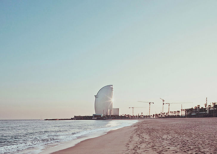 W Hotel, Ricard Bofil Architect, Barcelona © Franck Bohbot