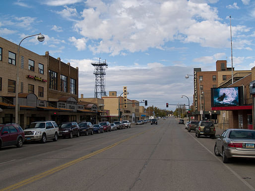 Will tumbleweeds return to Williston, ND's main street, now that oil is too cheap to still attract tens of thousands of workers like it did during the boom years? The city tries hard to diversify and convince workers—and their families—to stay. (Photo: Andrew Filer/Wikipedia)