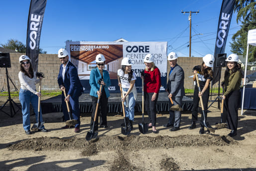 61b063471fd392d10fccf562623e02ab.jpg?aut